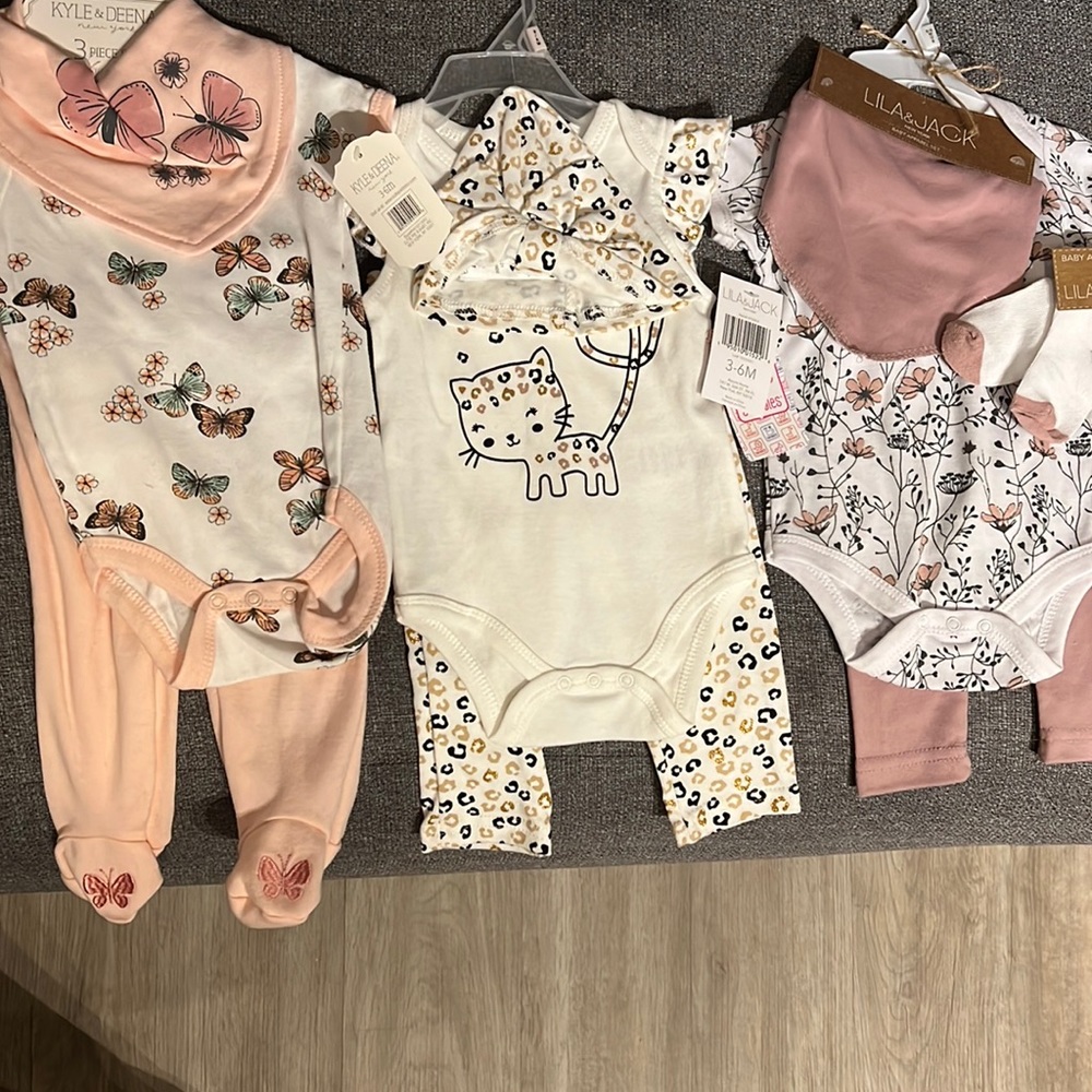 Bundle 3-6 month clothes